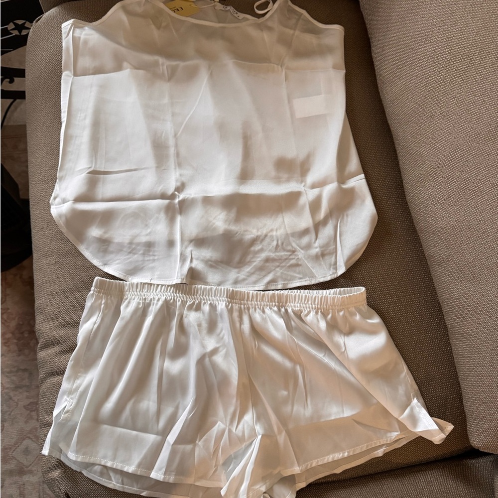 Medium White Silk Pajamas